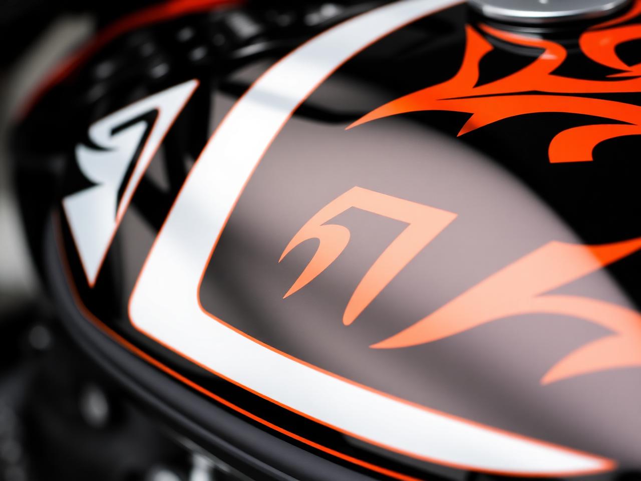 Tank Decal · Custom Cut